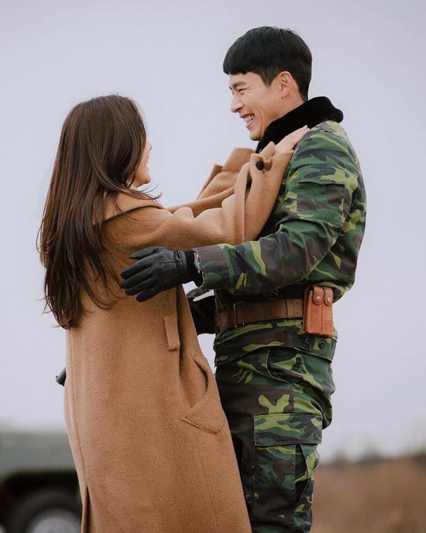 Mắc mệt những lần Hyun Bin và Son Ye Jin bị bắt tại trận mà cứ chối đây đẩy: Bạn bè có ai như này không? - Ảnh 21.