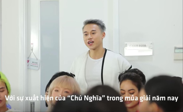 Còn chưa lên sóng, Vietnams Next Top Model đã xuất hiện trận chiến 1 chọi 29 cực gắt trên mạng xã hội - Ảnh 2. Còn chưa lên sóng, Vietnams Next Top Model đã xuất hiện trận chiến 1 chọi 29 cực gắt trên mạng xã hội - Ảnh 2.