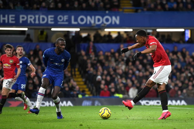 VAR hai lần tước bàn thắng, Chelsea nhận thất bại cay đắng ngay trên sân nhà trước Manchester United - Ảnh 3.