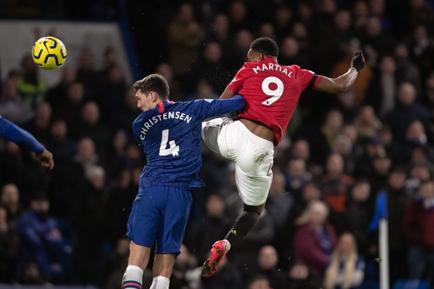 VAR hai lần tước bàn thắng, Chelsea nhận thất bại cay đắng ngay trên sân nhà trước Manchester United - Ảnh 4.
