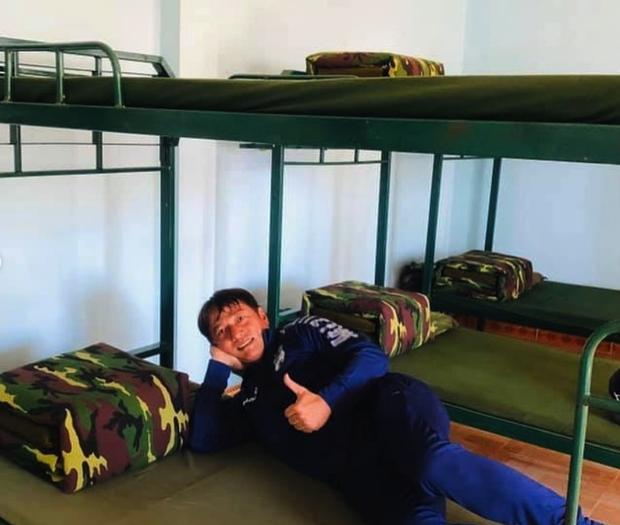 Văn Toàn chụp ảnh thần thái cho Tuấn Anh trong chuyến chinh phục đỉnh núi lửa nổi tiếng nhất Tây Nguyên - Ảnh 6.