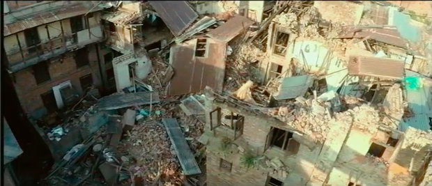 Thats cú lừa: Tóc Tiên tung ra teaser mới đúng tinh thần tận thế, nhưng mà ô kìa chị gái tóc cam cứ lái xe bon bon giữa thành phố tan hoang? - Ảnh 5.