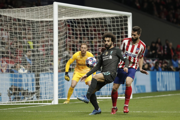 Dư âm Atletico vs Liverpool: Rùng mình trước cảnh tượng biển lửa được tạo ra bởi pháo sáng, sự kỳ vĩ thật khó tả bằng lời - Ảnh 2. Dư âm Atletico vs Liverpool: Rùng mình trước cảnh tượng biển lửa được tạo ra bởi pháo sáng, sự kỳ vĩ thật khó tả bằng lời - Ảnh 2.