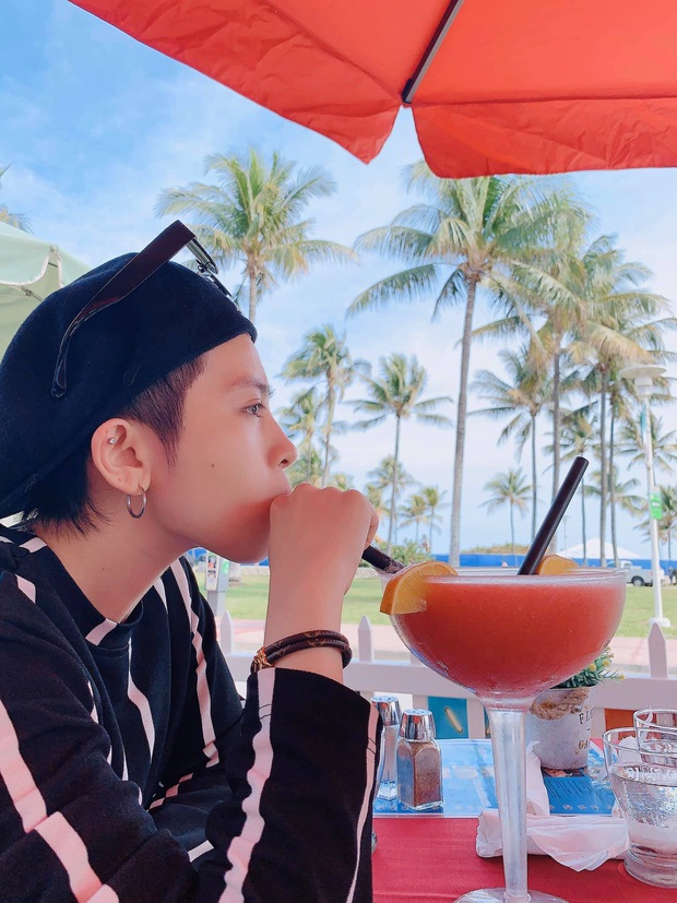 Gil Lê tháp tùng Hoàng Thuỳ Linh sang Mỹ dự sự kiện, liên tục check in cùng địa điểm nhưng vẫn nhất quyết không chụp hình chung - Ảnh 5. Gil Lê tháp tùng Hoàng Thuỳ Linh sang Mỹ dự sự kiện, liên tục check in cùng địa điểm nhưng vẫn nhất quyết không chụp hình chung - Ảnh 5.