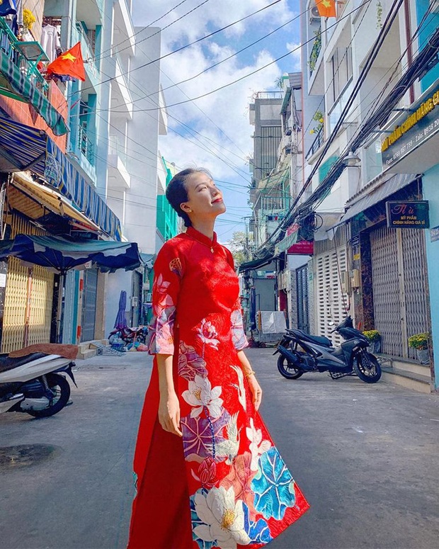 Chỉ với 3 khoảnh khắc ngẫu nhiên, Hoàng Oanh chứng minh tướng phu thê không lệch đi đâu được với ông xã ngoại quốc! - Ảnh 6. Chỉ với 3 khoảnh khắc ngẫu nhiên, Hoàng Oanh chứng minh tướng phu thê không lệch đi đâu được với ông xã ngoại quốc! - Ảnh 6.