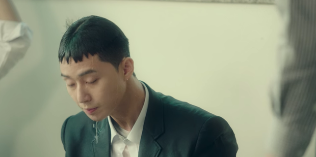 Review Thế Hệ Itaewon: Anh thanh niên Park Seo Joon tẩm quất con quan tơi bời, thông điệp giàu nghèo ai coi cũng thấm - Ảnh 5. Review Thế Hệ Itaewon: Anh thanh niên Park Seo Joon tẩm quất con quan tơi bời, thông điệp giàu nghèo ai coi cũng thấm - Ảnh 5.