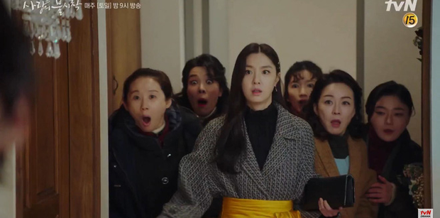 Preview Crash Landing on You tập 13: Nhẫn cưới đã lập lòe trên tay, Hyun Bin còn bị Son Ye Jin chọc ghen lồi mắt? - Ảnh 10. Preview Crash Landing on You tập 13: Nhẫn cưới đã lập lòe trên tay, Hyun Bin còn bị Son Ye Jin chọc ghen lồi mắt? - Ảnh 10.