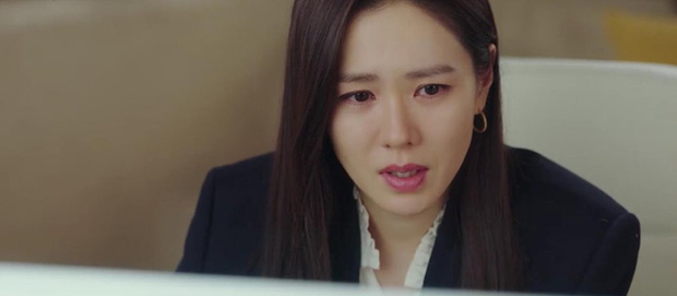 Crash Landing on You tập 12: Son Ye Jin hoá chị đại xã hội đen điều đàn em truy nã kẻ hãm hại Hyun Bin? - Ảnh 13. Crash Landing on You tập 12: Son Ye Jin hoá chị đại xã hội đen điều đàn em truy nã kẻ hãm hại Hyun Bin? - Ảnh 13.