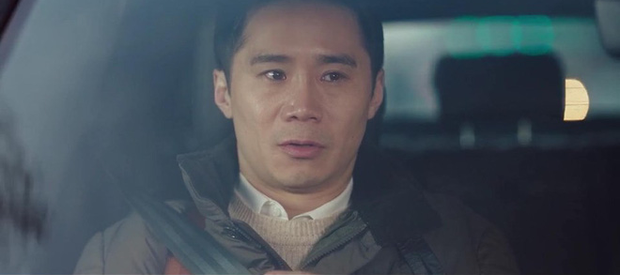 Crash Landing on You tập 12: Son Ye Jin hoá chị đại xã hội đen điều đàn em truy nã kẻ hãm hại Hyun Bin? - Ảnh 14. Crash Landing on You tập 12: Son Ye Jin hoá chị đại xã hội đen điều đàn em truy nã kẻ hãm hại Hyun Bin? - Ảnh 14.
