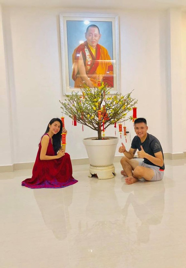 10 cặp vợ chồng Vbiz gắn kết hơn 1 thập kỷ: Chuyện tình Hà Tăng đẹp phim, Hồ Hoài Anh - Hương Giang xa để lại về với nhau - Ảnh 29. 10 cặp vợ chồng Vbiz gắn kết hơn 1 thập kỷ: Chuyện tình Hà Tăng đẹp phim, Hồ Hoài Anh - Hương Giang xa để lại về với nhau - Ảnh 29.