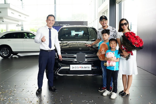 10 cặp vợ chồng Vbiz gắn kết hơn 1 thập kỷ: Chuyện tình Hà Tăng đẹp phim, Hồ Hoài Anh - Hương Giang xa để lại về với nhau - Ảnh 46. 10 cặp vợ chồng Vbiz gắn kết hơn 1 thập kỷ: Chuyện tình Hà Tăng đẹp phim, Hồ Hoài Anh - Hương Giang xa để lại về với nhau - Ảnh 46.