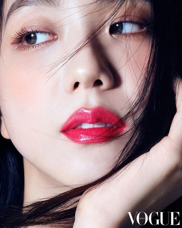Sau loạt ảnh tạp chí mới này, hãy gọi Jisoo là Hoa hậu Hàn Quốc - Ảnh 1.
