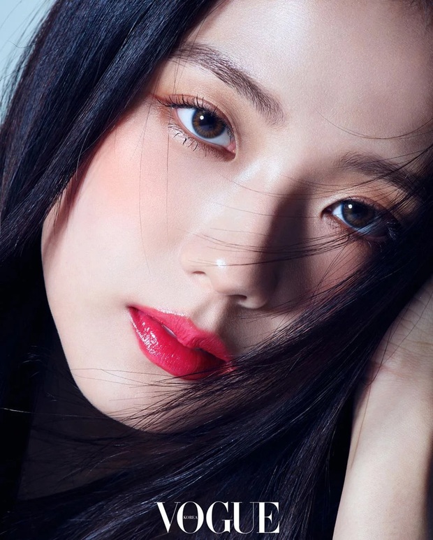 Sau loạt ảnh tạp chí mới này, hãy gọi Jisoo là Hoa hậu Hàn Quốc - Ảnh 2.
