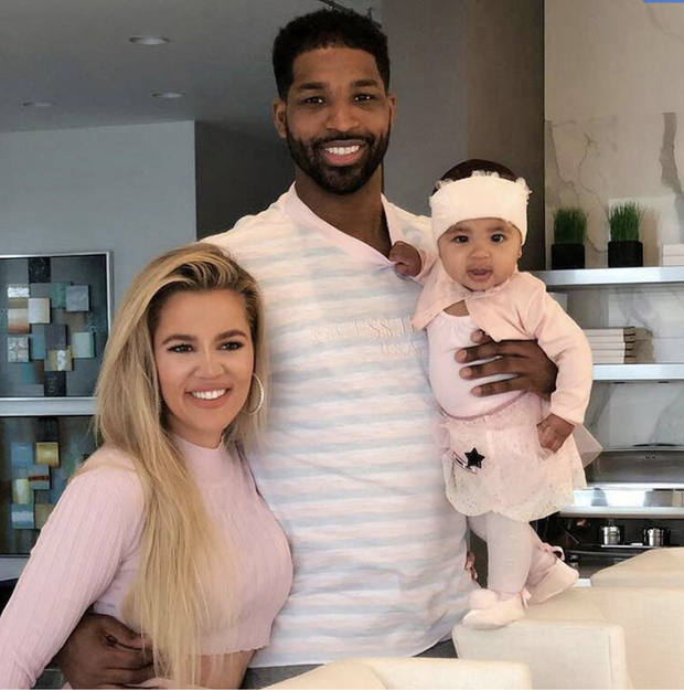 Vượt qua cú sốc ngoại tình, cô ba nhà Kardashian quyết quay lại với ngôi sao bóng rổ nhưng lý do hàn gắn mới là điều khiến nhiều người bất ngờ - Ảnh 2. Vượt qua cú sốc ngoại tình, cô ba nhà Kardashian quyết quay lại với ngôi sao bóng rổ nhưng lý do hàn gắn mới là điều khiến nhiều người bất ngờ - Ảnh 2.