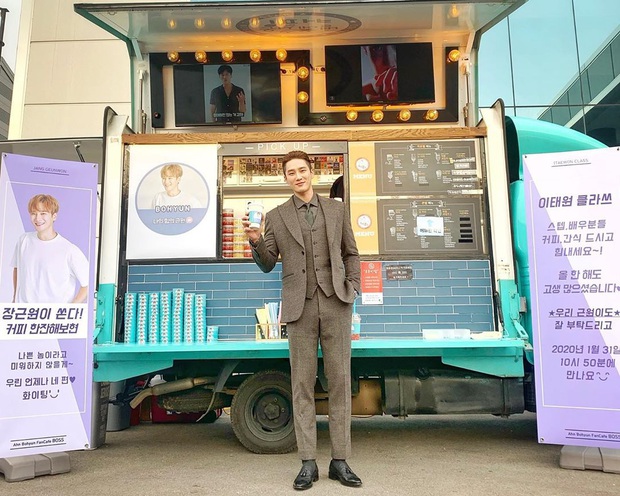 Ác nam Tầng lớp Itaewon: Người mẫu body hot 1000 độ, thân với Song Joong Ki và chuyện thầm crush Song Hye Kyo - Ảnh 10. Ác nam Tầng lớp Itaewon: Người mẫu body hot 1000 độ, thân với Song Joong Ki và chuyện thầm crush Song Hye Kyo - Ảnh 10.