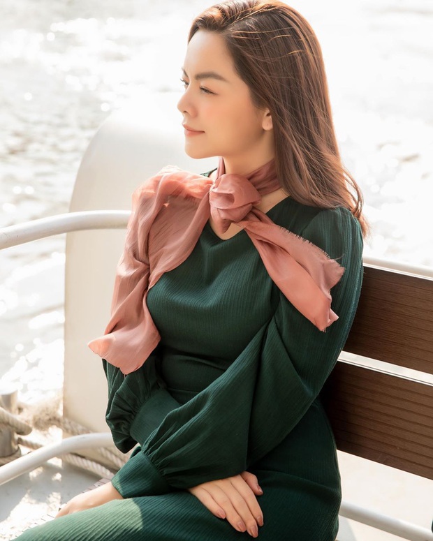 Tự nhiên đã có của nả nhưng Phạm Quỳnh Anh vẫn nhờ đến tuyệt kỹ để vòng 1 thêm sexy - Ảnh 2.