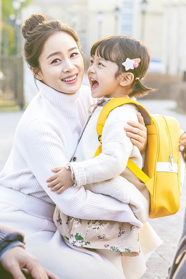 Trầm trồ trước nhan sắc tuổi 40 của Kim Tae Hee ở HI BYE, MAMA!, chị cứ đẹp hoài đẹp mãi như vậy luôn? - Ảnh 1.