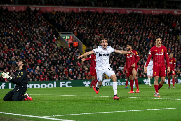 Liverpool lập kỷ lục và cũng hết cơ hội san bằng một kỷ lục khác sau chiến thắng hú vía trước đối thủ trong nhóm xuống hạng - Ảnh 6. Liverpool lập kỷ lục và cũng hết cơ hội san bằng một kỷ lục khác sau chiến thắng hú vía trước đối thủ trong nhóm xuống hạng - Ảnh 6.