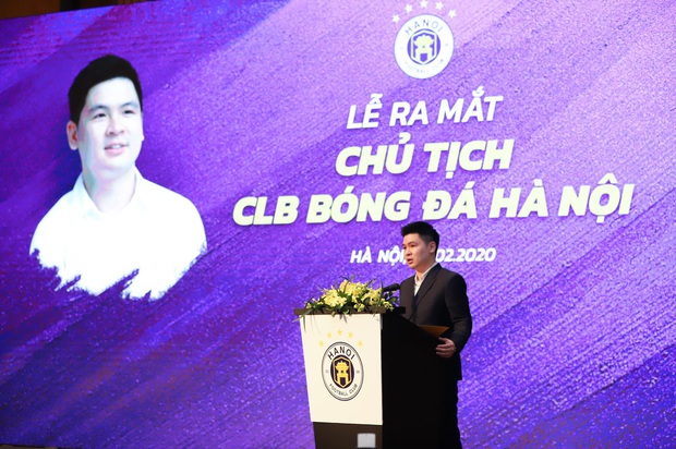 Dàn cầu thủ Hà Nội FC tươi rói dự lễ xuất quân mùa giải 2020 - Ảnh 3. Dàn cầu thủ Hà Nội FC tươi rói dự lễ xuất quân mùa giải 2020 - Ảnh 3.