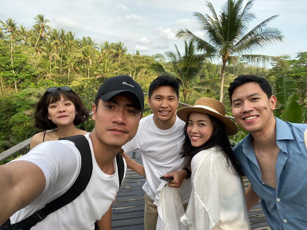 Bắt gặp bồ Hà Trúc - cơ trưởng Quang Đạt đi show hẹn hò cùng gái lạ, vô tình tiết lộ sợ mối quan hệ rằng buộc - Ảnh 4. Bắt gặp bồ Hà Trúc - cơ trưởng Quang Đạt đi show hẹn hò cùng gái lạ, vô tình tiết lộ sợ mối quan hệ rằng buộc - Ảnh 4.