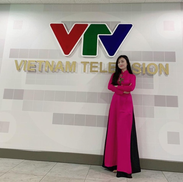 Thoát vai chị ong vàng từ lâu nhưng năm nào MC Thúy Quỳnh cũng được dân tình gọi tên: Ấn tượng khó phai quá đây mà - Ảnh 3. Thoát vai chị ong vàng từ lâu nhưng năm nào MC Thúy Quỳnh cũng được dân tình gọi tên: Ấn tượng khó phai quá đây mà - Ảnh 3.