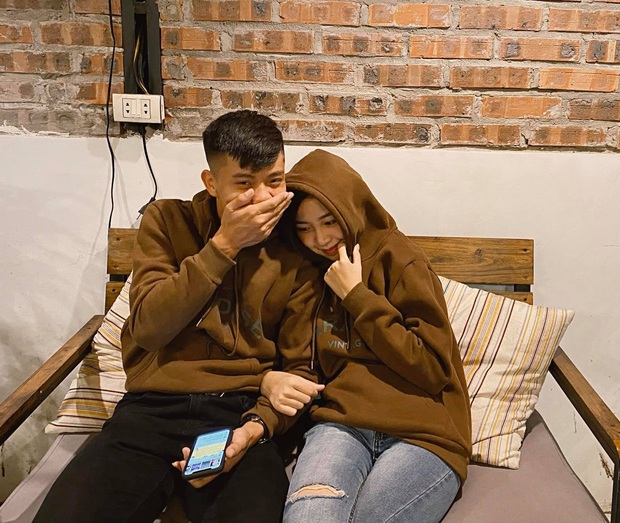 Nhật Linh (vợ Văn Đức) chia sẻ về cuộc sống vợ chồng son sau cưới: Tưởng mình lấy chồng bộ đội - Ảnh 2. Nhật Linh (vợ Văn Đức) chia sẻ về cuộc sống vợ chồng son sau cưới: Tưởng mình lấy chồng bộ đội - Ảnh 2.