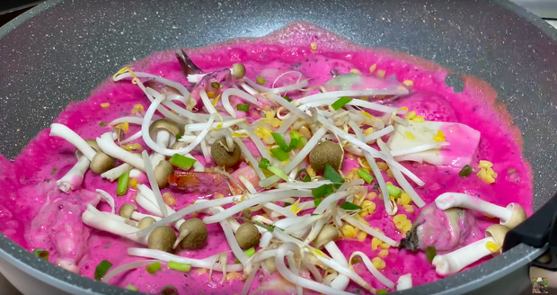 Mẹ con Quỳnh Trần - bé Sa được ủng hộ nhiệt tình với món bánh xèo thanh long, dù ở nước Nhật xa xôi vẫn góp phần giải cứu nông sản Việt Nam - Ảnh 10. Mẹ con Quỳnh Trần - bé Sa được ủng hộ nhiệt tình với món bánh xèo thanh long, dù ở nước Nhật xa xôi vẫn góp phần giải cứu nông sản Việt Nam - Ảnh 10.