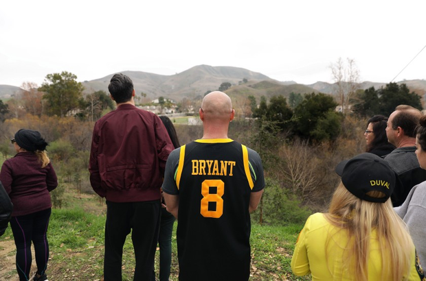 Vô tình làm lộ bức ảnh hiện trường tai nạn trực thăng của Kobe Bryant, một quan chức của thành phố Los Angeles đối mặt với nguy cơ mất việc - Ảnh 1.