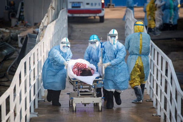 Cập nhật virus corona Vũ Hán: Gần 500 người tử vong, số ca nhiễm viêm phổi lên hơn 24.000, nhưng cũng có hơn 900 người được chữa khỏi - Ảnh 1.
