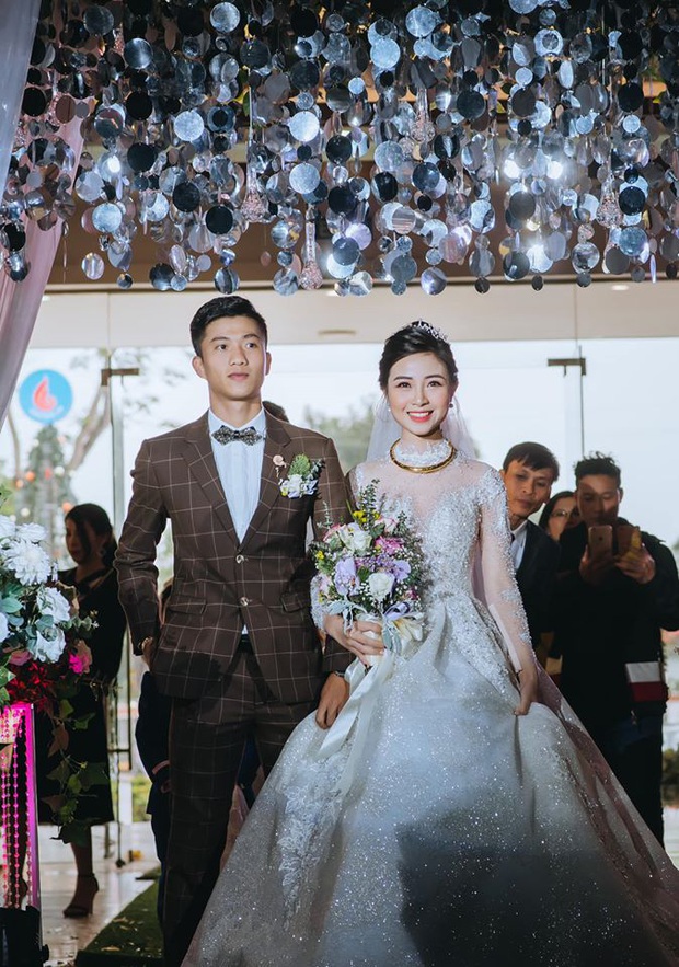 Chưa tới Valentine mà hội cầu thủ đã rộn ràng cưới hỏi lẫn chia tay rồi có tình mới: Bạn đã nắm rõ hết loạt diễn biến mới chưa? - Ảnh 5.