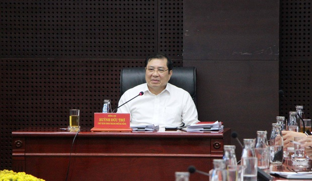 Nữ bệnh nhân Trung Quốc trốn viện ở Đà Nẵng đã ra sân bay trở về nước - Ảnh 2. Nữ bệnh nhân Trung Quốc trốn viện ở Đà Nẵng đã ra sân bay trở về nước - Ảnh 2.