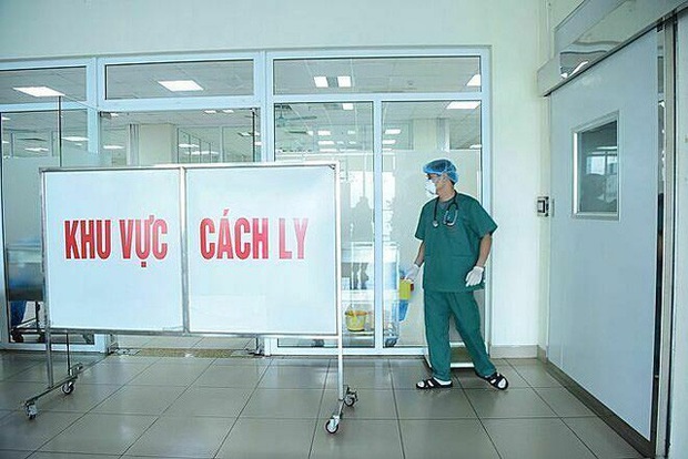 Bác sĩ BV Bệnh nhiệt đới T.Ư: Có trường hợp y tá bị chủ nhà trọ đuổi vì sợ dịch - Ảnh 2.