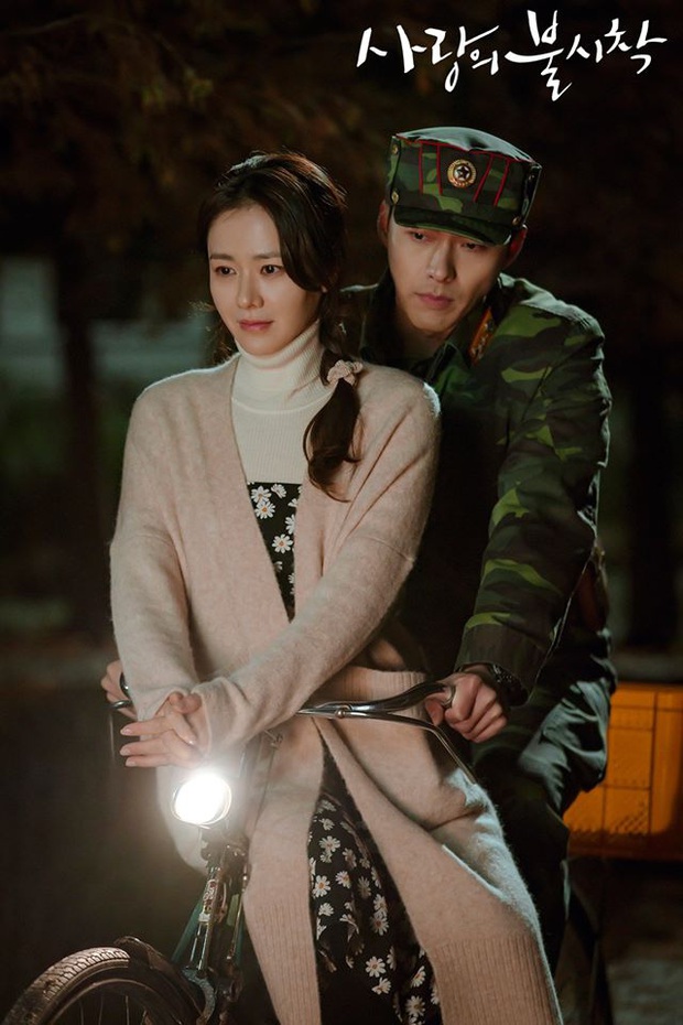 Tình cảm như thế này bảo sao Hyun Bin – Son Ye Jin được các fan đẩy thuyền, mong sớm về chung một nhà! - Ảnh 1. Tình cảm như thế này bảo sao Hyun Bin – Son Ye Jin được các fan đẩy thuyền, mong sớm về chung một nhà! - Ảnh 1.
