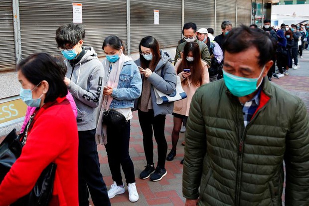 Cuộc sống đảo lộn vì virus corona: Khẩu trang và máy đo thân nhiệt xuất hiện mọi ngóc ngách, các siêu đô thị lại trở nên vắng lặng chưa từng thấy - Ảnh 17. Cuộc sống đảo lộn vì virus corona: Khẩu trang và máy đo thân nhiệt xuất hiện mọi ngóc ngách, các siêu đô thị lại trở nên vắng lặng chưa từng thấy - Ảnh 17.