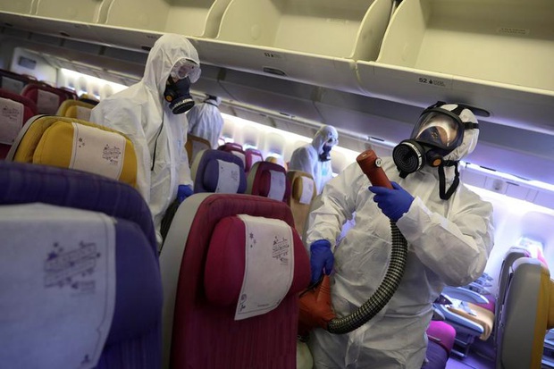 Cuộc sống đảo lộn vì virus corona: Khẩu trang và máy đo thân nhiệt xuất hiện mọi ngóc ngách, các siêu đô thị lại trở nên vắng lặng chưa từng thấy - Ảnh 26. Cuộc sống đảo lộn vì virus corona: Khẩu trang và máy đo thân nhiệt xuất hiện mọi ngóc ngách, các siêu đô thị lại trở nên vắng lặng chưa từng thấy - Ảnh 26.