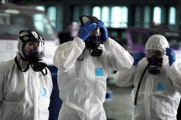 Cuộc sống đảo lộn vì virus corona: Khẩu trang và máy đo thân nhiệt xuất hiện mọi ngóc ngách, các siêu đô thị lại trở nên vắng lặng chưa từng thấy - Ảnh 25. Cuộc sống đảo lộn vì virus corona: Khẩu trang và máy đo thân nhiệt xuất hiện mọi ngóc ngách, các siêu đô thị lại trở nên vắng lặng chưa từng thấy - Ảnh 25.