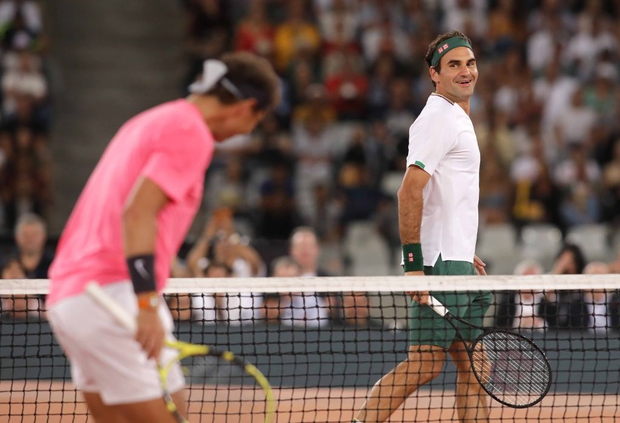 Nadal hạnh phúc ôm chầm Federer khi hai huyền thoại quần vợt cùng lập nên kỷ lục vô tiền khoáng hậu về số khán giả - Ảnh 5. Nadal hạnh phúc ôm chầm Federer khi hai huyền thoại quần vợt cùng lập nên kỷ lục vô tiền khoáng hậu về số khán giả - Ảnh 5.
