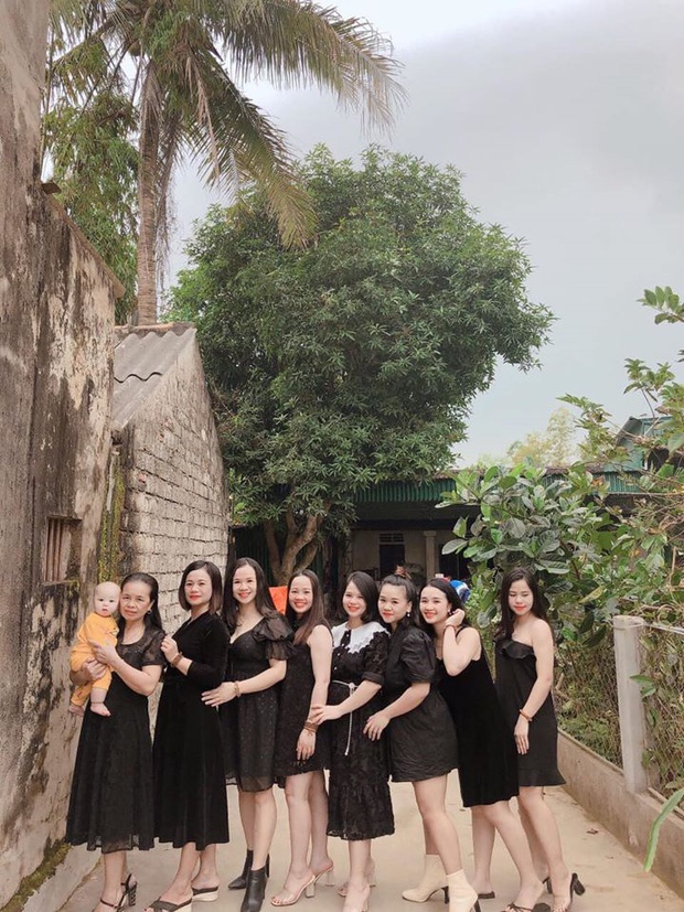 Gia đình có 7 chị em gái lại hết 5 cô đẻ cùng một năm, bố mẹ cứ đùa “nhà nhiều con gái nên dân số gia đình cứ ngày một tăng” - Ảnh 6. Gia đình có 7 chị em gái lại hết 5 cô đẻ cùng một năm, bố mẹ cứ đùa “nhà nhiều con gái nên dân số gia đình cứ ngày một tăng” - Ảnh 6.