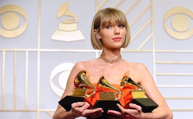Sự thật về việc Taylor Swift chính thức giành chiến thắng trong cuộc chiến bản quyền với Scooter Braun: chưa một ai dám xác nhận cả! - Ảnh 5. Sự thật về việc Taylor Swift chính thức giành chiến thắng trong cuộc chiến bản quyền với Scooter Braun: chưa một ai dám xác nhận cả! - Ảnh 5.
