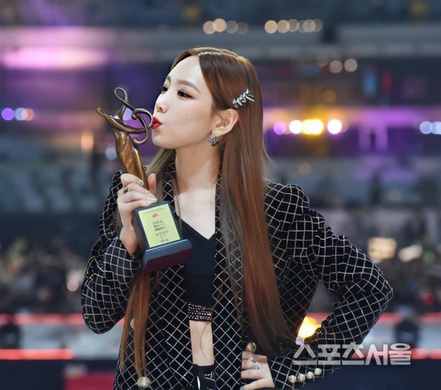 Nếu sự nghiệp âm nhạc của Taeyeon (SNSD) là một bộ phim, sẽ chẳng có gì mới mẻ vì người xem chỉ toàn thấy hai chữ “thành công” - Ảnh 2. Nếu sự nghiệp âm nhạc của Taeyeon (SNSD) là một bộ phim, sẽ chẳng có gì mới mẻ vì người xem chỉ toàn thấy hai chữ “thành công” - Ảnh 2.
