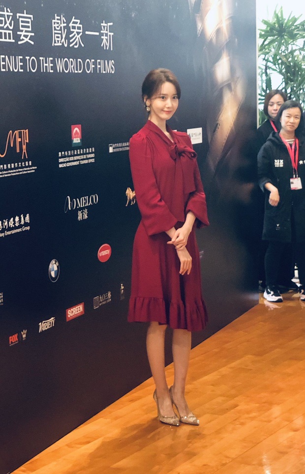 Choáng vì bộ ảnh team qua đường chụp vội Yoona: Thần thánh đến độ nào mà cam thường cũng phải chịu thua? - Ảnh 12.