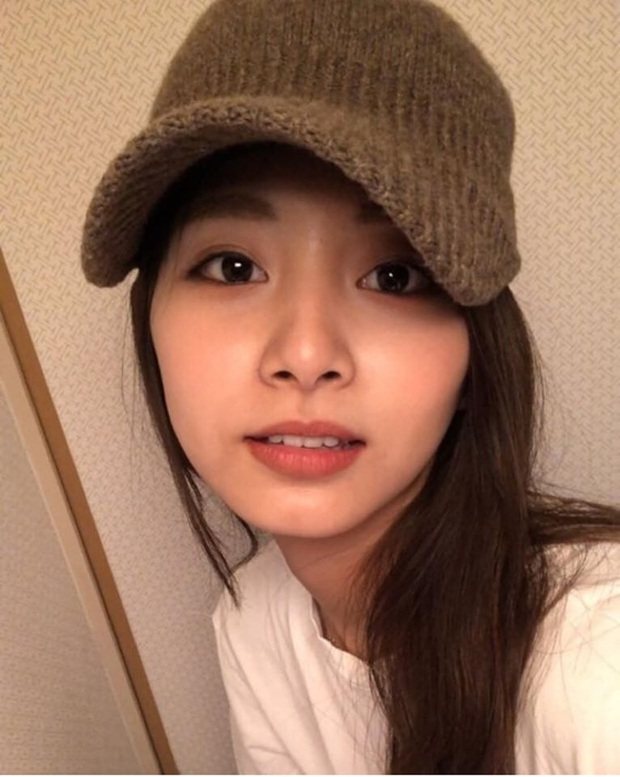 Thánh tự dìm Tzuyu (TWICE): Ảnh được chụp đẹp đến rung chuyển xứ Hàn, cứ selfie là kém sang và xuống sắc đến lạ - Ảnh 5.