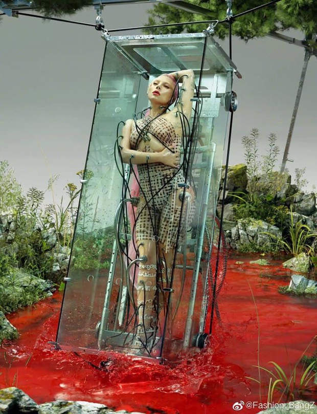 Chị Dậu Lady Gaga trở lại với bộ ảnh gây sốc: Nude 100% chẳng kiêng dè, choáng ngợp vì như poster phim bom tấn - Ảnh 5.
