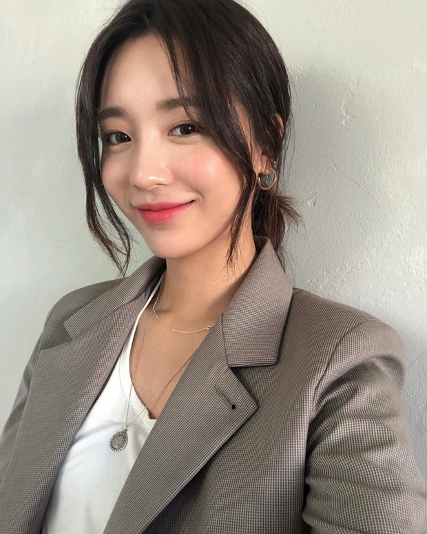 4 chiêu makeup hack tuổi dành cho các chị em, hiệu nghiệm ngay cả khi phải đeo khẩu trang nguyên ngày - Ảnh 7.