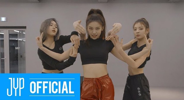 JYP lại cố tình chọc giận fan, đăng video tập nhảy của ITZY mà tưởng quảng bá cho Yeji và những người bạn? - Ảnh 5.