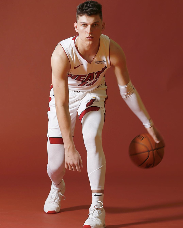 Thả thính cho vui, bất ngờ sao trẻ 2k được kiều nữ vòng 3 đáp lại: Đáng kinh ngạc hơn khi đây lại là cô nàng đang khiến cả làng bóng rổ điêu đứng - Ảnh 5.