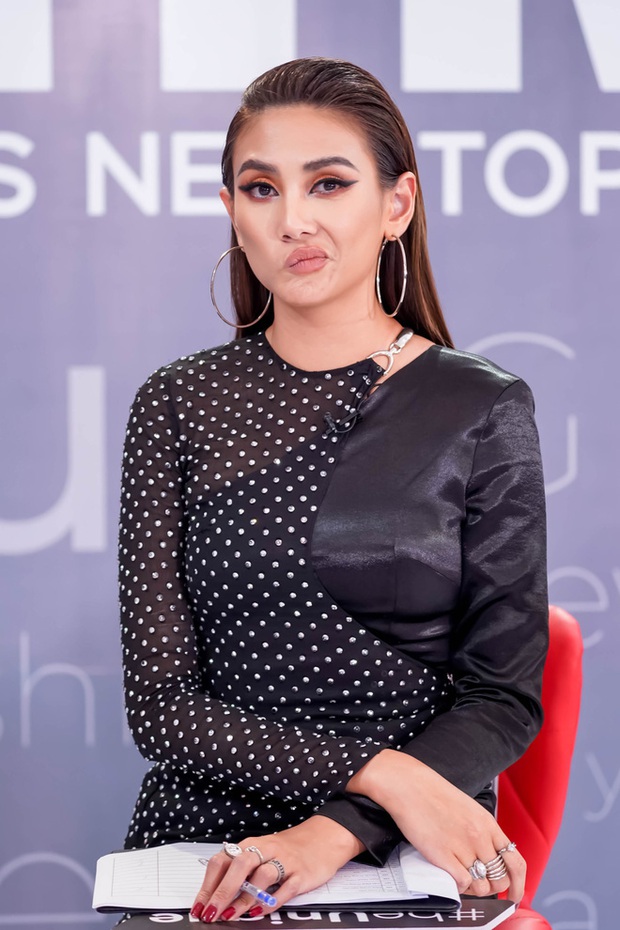 Võ Hoàng Yến bị cách ly 14 ngày, Vietnams Next Top Model lùi lịch quay vô thời hạn do đại dịch Covid-19 - Ảnh 4.