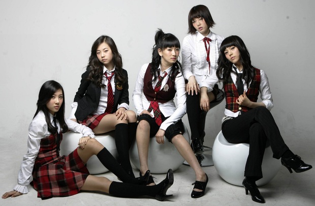 Những idol rời nhóm ngay sau khi debut: HyunA rời Wonder Girls nhưng lại tỏa sáng, tân binh JYP nghi bị đuổi khỏi nhóm đầy bí ẩn - Ảnh 2.