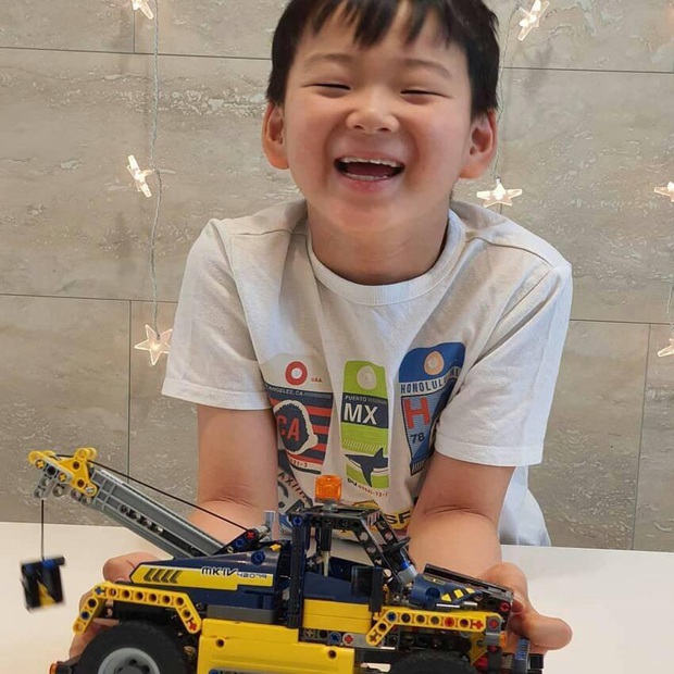 3 em bé quốc dân nhà Song Il Gook của The Return of Superman nay đã lớn phổng phao thế này rồi! - Ảnh 5. 3 em bé quốc dân nhà Song Il Gook của The Return of Superman nay đã lớn phổng phao thế này rồi! - Ảnh 5.