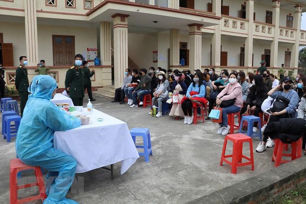 Ninh Bình đón và cách ly 98 người về từ Hàn Quốc - Ảnh 5. Ninh Bình đón và cách ly 98 người về từ Hàn Quốc - Ảnh 5.